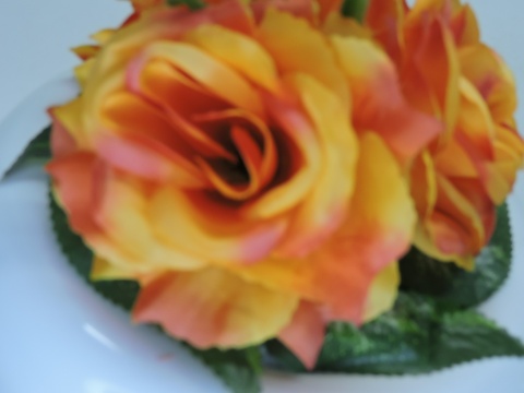 Stroik Bukiet Róża Kompozycja Kwiatów Sztucznych na Grób Cmentarz