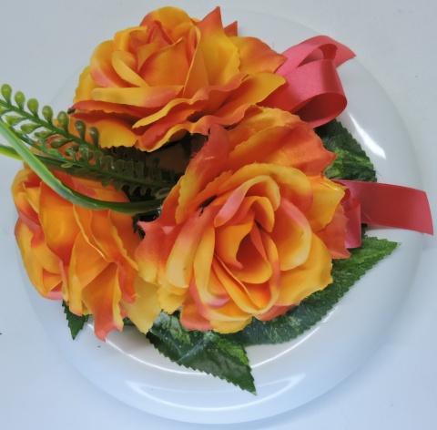 Stroik Bukiet Róża Kompozycja Kwiatów Sztucznych na Grób Cmentarz