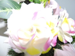 Stroik Kompozycja Dekoracja z Kwiatów Sztucznych Wiązanka na Cmentarz Dzień Dziadka