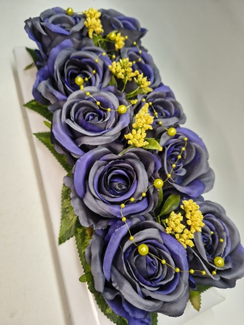 Stroik Kompozycja z Kwiatów Sztucznych Róże