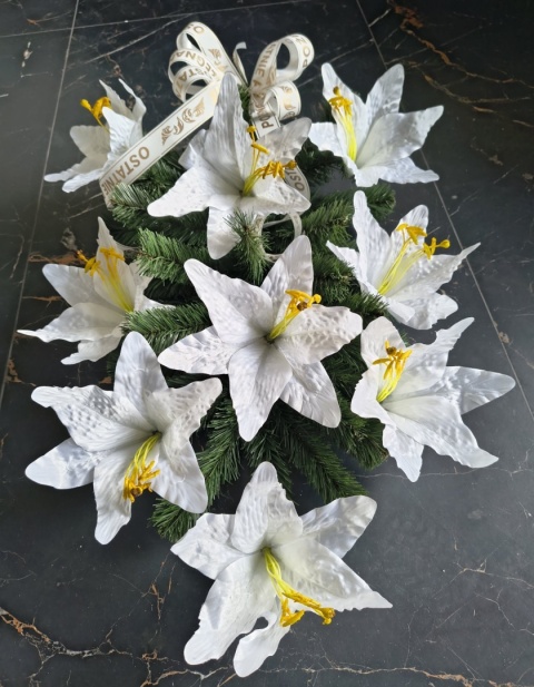 Wiązanka Pogrzebowa Wieniec na Pomnik Stroik Cmentarz Ostatnie Pożegnanie Własny Napis