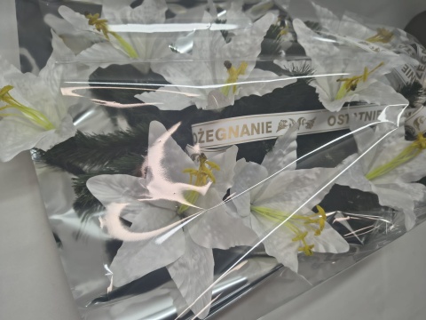 Wiązanka Pogrzebowa Wieniec na Pomnik Stroik Cmentarz Ostatnie Pożegnanie Własny Napis